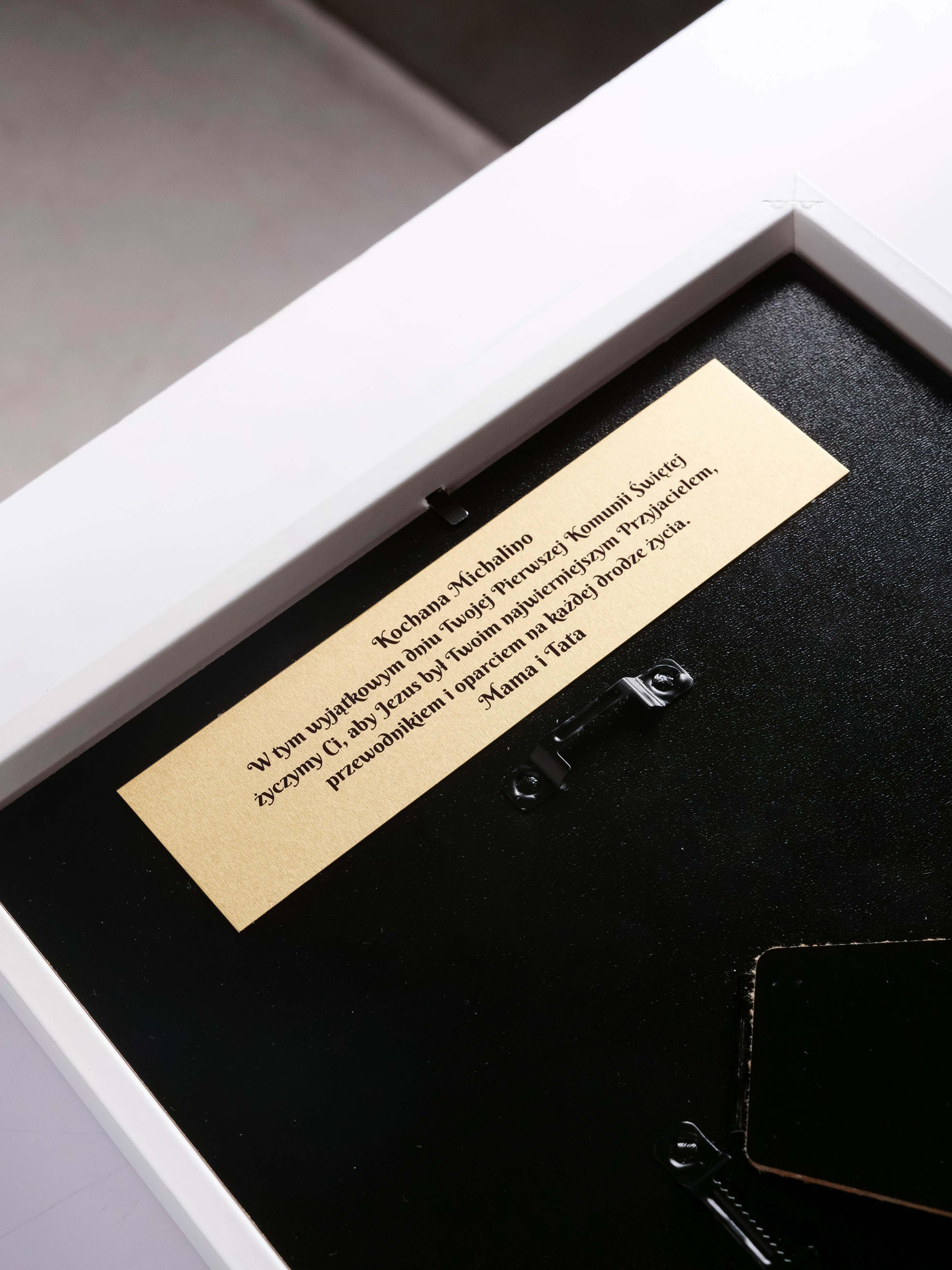 Pamiątka I Komunii Świętej ramka 3D z dedykacją z grawerem złota plexi - Image 6