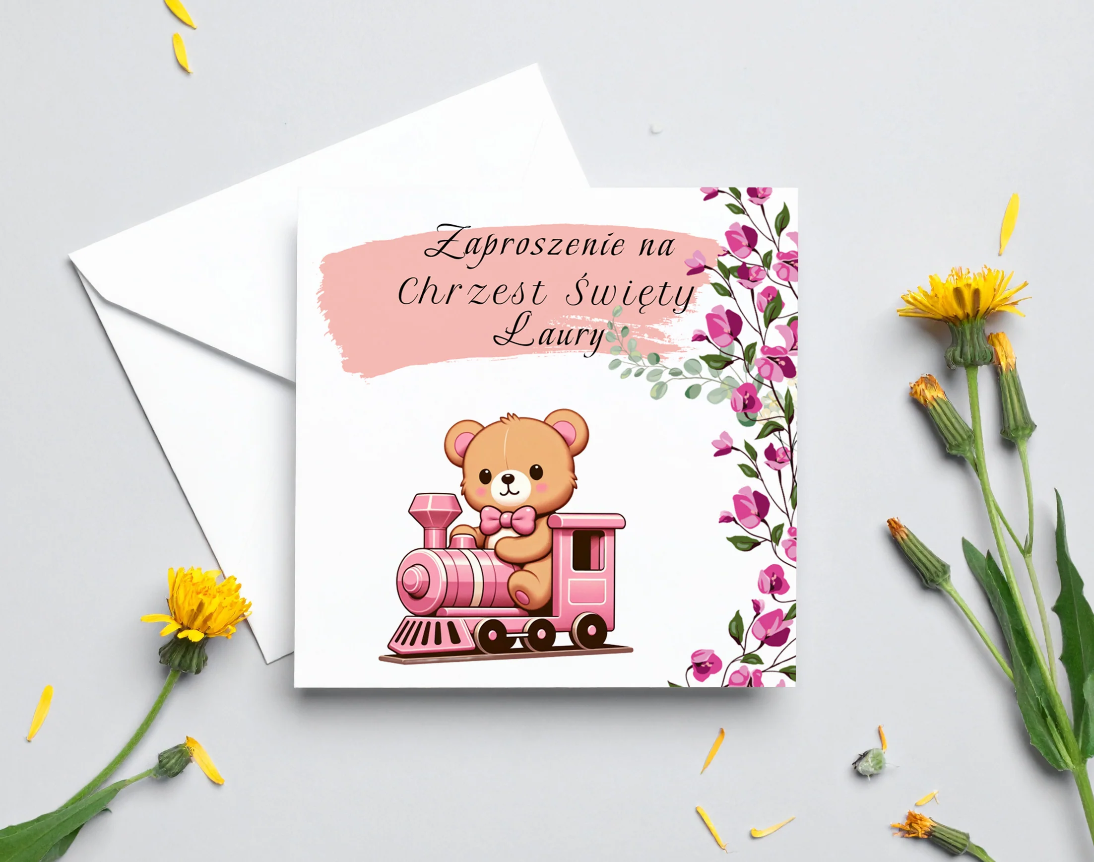 Zaproszenie na Chrzest składane 15x15 z kopertą - Pluszowy miś w różowej lokomotywie - Image 6